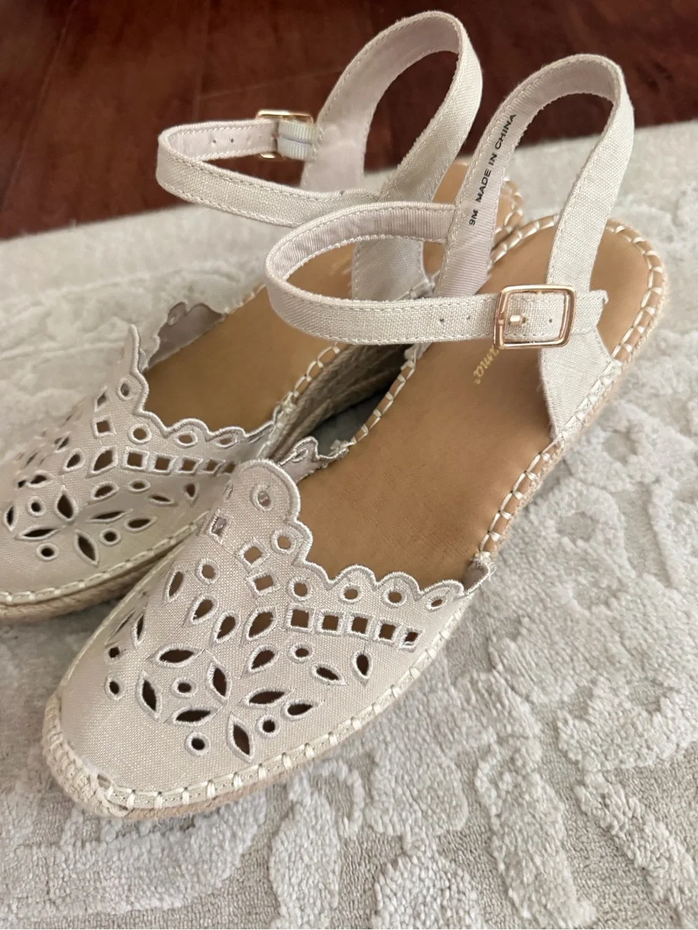 NEW Tommy Bahama Beige Cutout Espadrille Slingback Wedge
